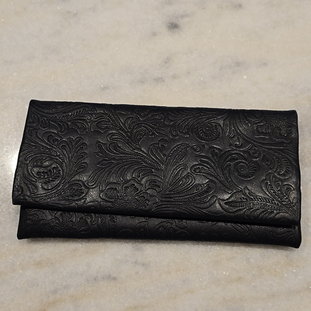 Slim black wallet